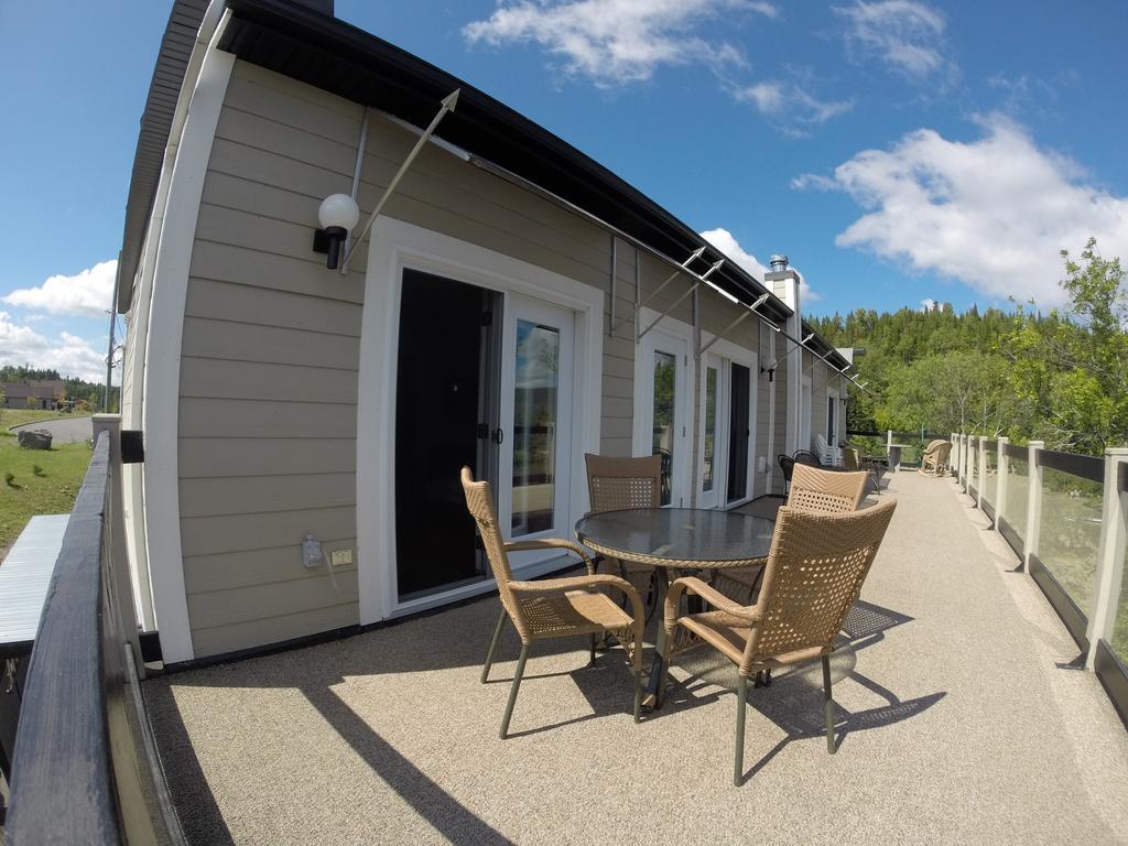 Auberge Sur Le Lac Temiscouata Temiscouata Sur Le Lac 외부 사진